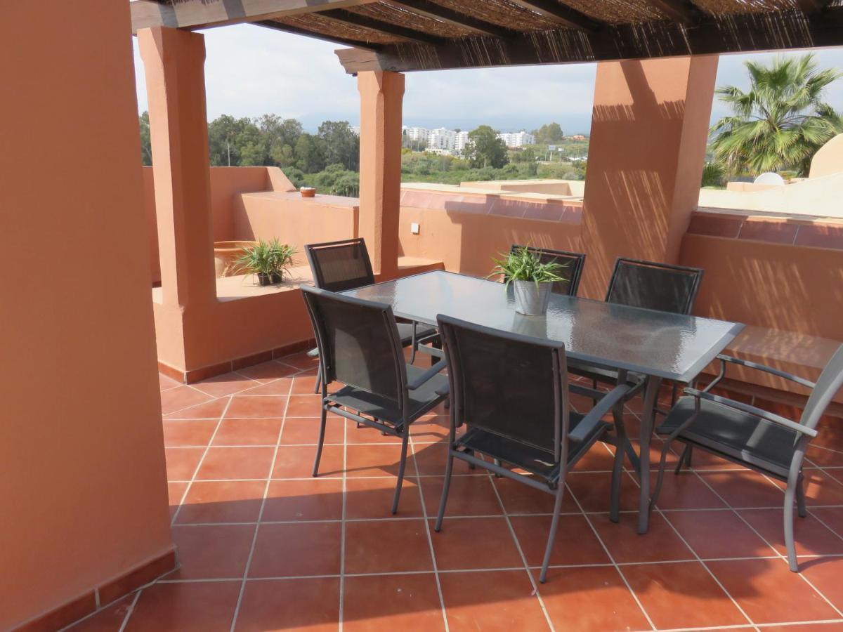 Beachside Estepona Exterior photo