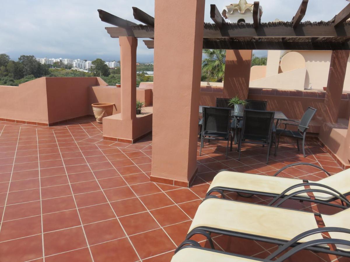 Beachside Estepona Exterior photo