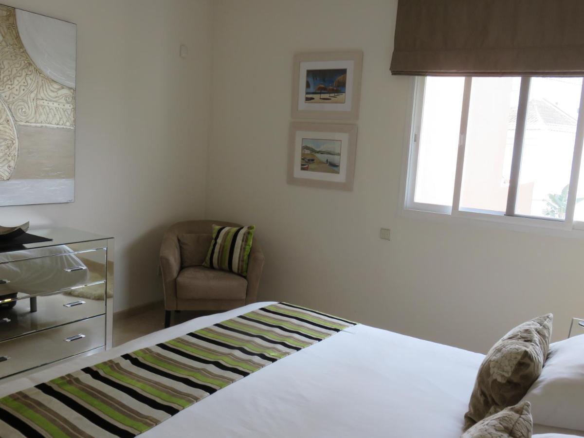 Beachside Estepona Exterior photo