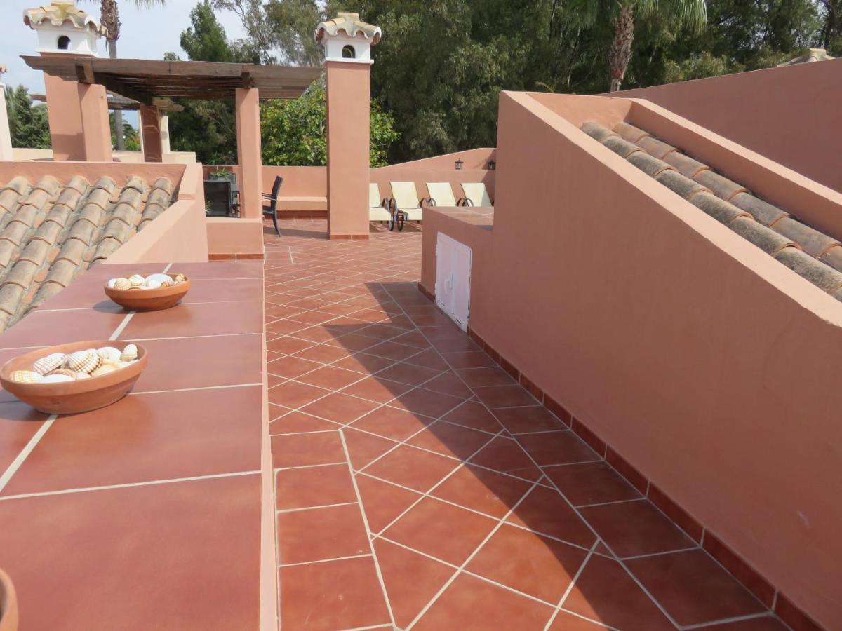 Beachside Estepona Exterior photo