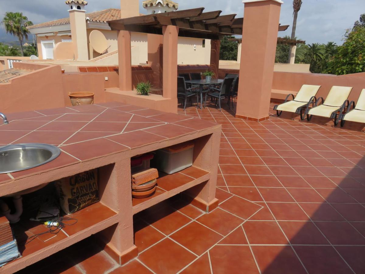 Beachside Estepona Exterior photo